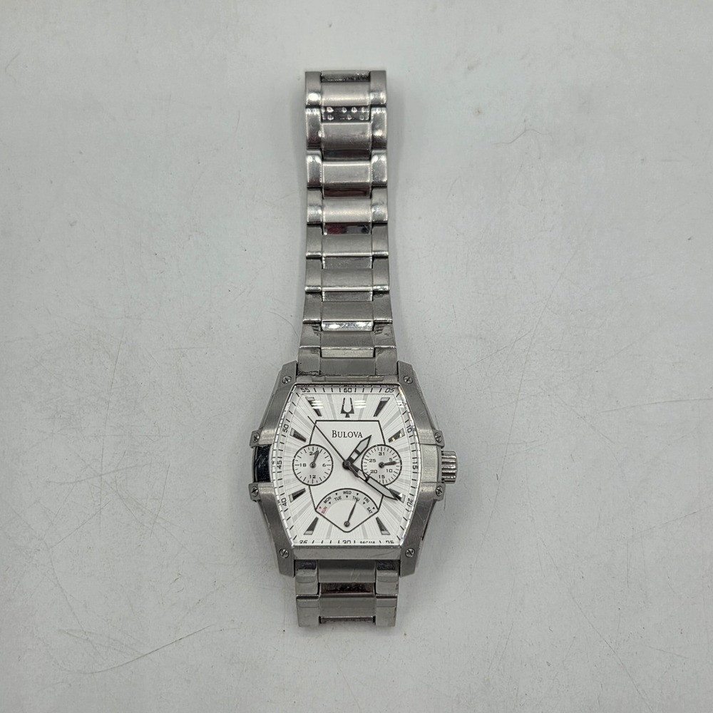 Bulova Winter Moor 96C115 Mens Watch Stainless Steel Water Resistant - Picture 2 of 9